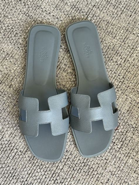 hermes gris antarctique|Oran sandal .